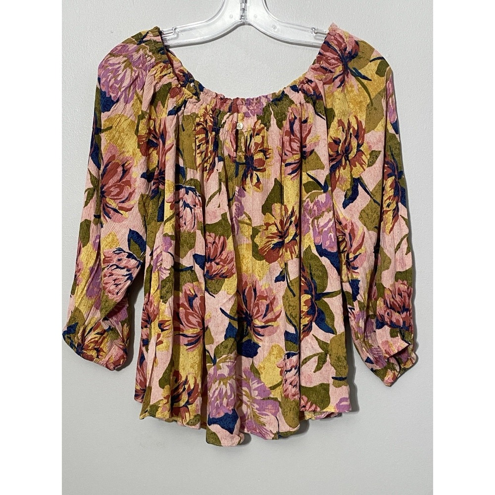 Women's Lightweight Flowy Floral Top Feminine Soft Resort Wear Pleated‎ Peasant